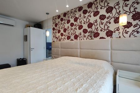 Apartamento à venda com 234m², 4 quartos e 3 vagas Apartamento à venda com 234m², 4 quartos e 3 vagasSuíte