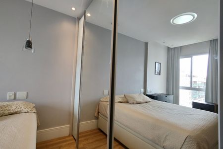 Apartamento à venda com 234m², 4 quartos e 3 vagas Apartamento à venda com 234m², 4 quartos e 3 vagasSuíte