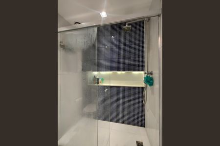 Apartamento à venda com 234m², 4 quartos e 3 vagasBanheiro Social