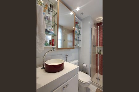 Apartamento à venda com 234m², 4 quartos e 3 vagasBanheiro da Suíte 2