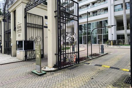 Apartamento à venda com 234m², 4 quartos e 3 vagas Apartamento à venda com 234m², 4 quartos e 3 vagasFachada do condomínio