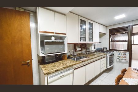 Apartamento à venda com 144m², 3 quartos e 3 vagasCozinha