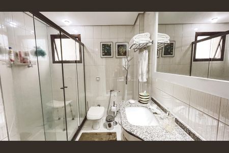 Apartamento à venda com 144m², 3 quartos e 3 vagasBanheiro