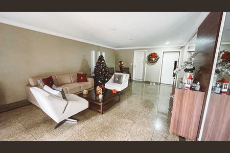 Apartamento à venda com 144m², 3 quartos e 3 vagasHall social