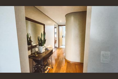 Apartamento à venda com 144m², 3 quartos e 3 vagasHall