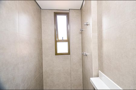 Apartamento à venda com 68m², 2 quartos e 2 vagasBanheiro Suite 1