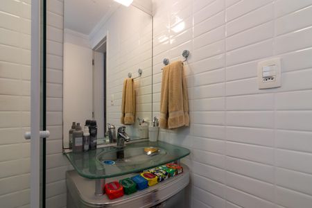 Apartamento à venda com 80m², 2 quartos e 1 vagaBanheiro da Suíte