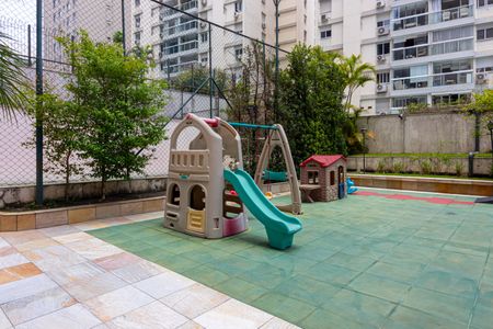 Apartamento à venda com 80m², 2 quartos e 1 vagaÁrea comum - Playground