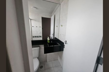 Apartamento à venda com 48m², 2 quartos e 1 vaga Apartamento à venda com 48m², 2 quartos e 1 vagaBanheiro