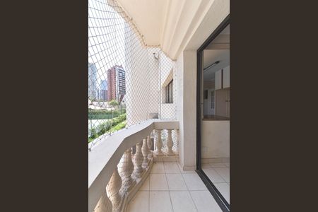 Apartamento à venda com 189m², 3 quartos e 2 vagasCozinha - Sacada