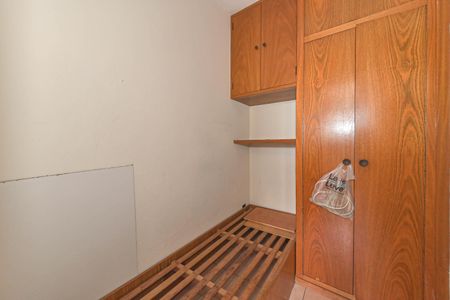 Apartamento à venda com 189m², 3 quartos e 2 vagasÁrea de Serviço - Quarto de Serviço