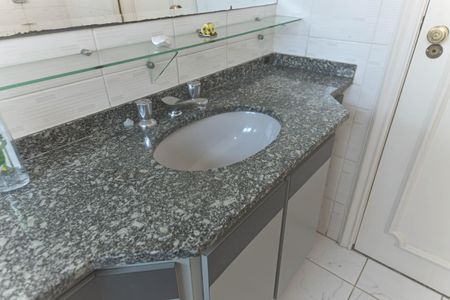 Apartamento à venda com 189m², 3 quartos e 2 vagasBanheiro Social