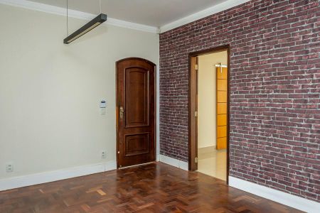 Sala de casa para alugar com 4 quartos, 197m² em Vila Santa Maria, Americana