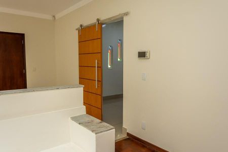 Sala 2 de casa para alugar com 4 quartos, 197m² em Vila Santa Maria, Americana