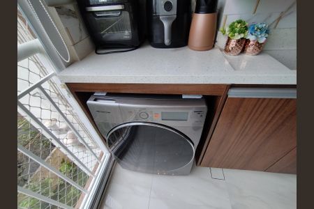 Apartamento à venda com 63m², 3 quartos e 1 vagaÁrea de Serviço