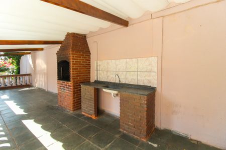 Apartamento para alugar com 60m², 2 quartos e 1 vagaÁrea comum - Churrasqueira