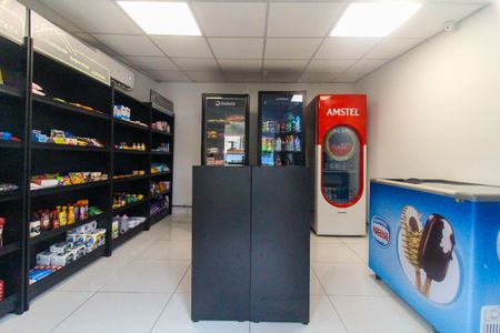 Apartamento para alugar com 60m², 2 quartos e 1 vagaMini Mercado