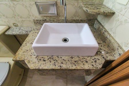 Apartamento para alugar com 60m², 2 quartos e 1 vagaBanheiro