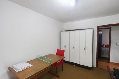 Casa à venda com 160m², 3 quartos e 2 vagas Casa à venda com 160m², 3 quartos e 2 vagasQuarto 2