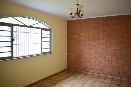 Sala de casa para alugar com 4 quartos, 300m² em Jardim Irajá, Ribeirão Preto