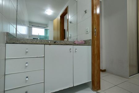 Apartamento para alugar com 84m², 3 quartos e 1 vagaBanheiro da Suíte 2
