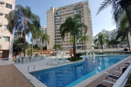 Apartamento para alugar com 84m², 3 quartos e 1 vagaÁrea comum - Piscina