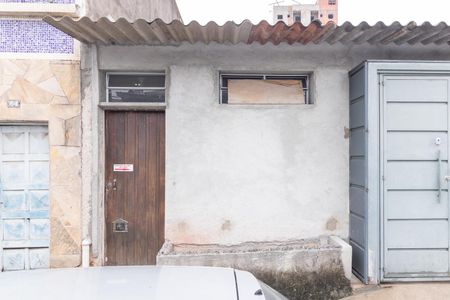 Fachada de casa para alugar com 1 quarto, 17m² em Jardim Artur Alvim, São Paulo