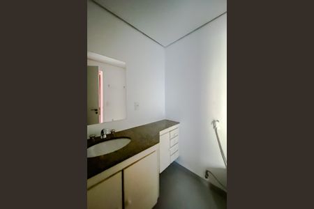Apartamento à venda com 180m², 4 quartos e 3 vagasBanheiro da Suíte