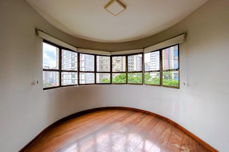 Apartamento à venda com 180m², 4 quartos e 3 vagasSala