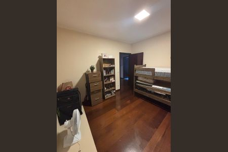 Quarto de casa à venda com 4 quartos, 360m² em City Bussocaba, Osasco