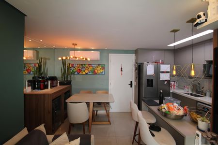 Apartamento à venda com 55m², 3 quartos e 1 vagaSala / Cozinha
