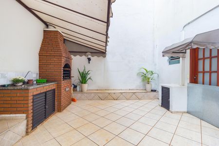 Apartamento à venda com 49m², 1 quarto e sem vaga Apartamento à venda com 49m², 1 quarto e sem vagaChurrasqueira