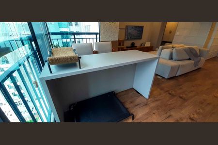 Apartamento à venda com 92m², 2 quartos e 2 vagasChurrasqueira