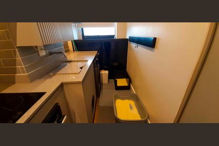 Apartamento à venda com 92m², 2 quartos e 2 vagasÁrea de Serviço