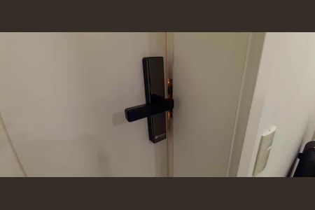 Apartamento à venda com 92m², 2 quartos e 2 vagasFechadura Eletrônica