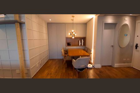 Apartamento à venda com 92m², 2 quartos e 2 vagasEscritório