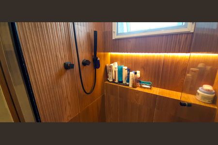 Apartamento à venda com 92m², 2 quartos e 2 vagasBanheiro da Suíte 1