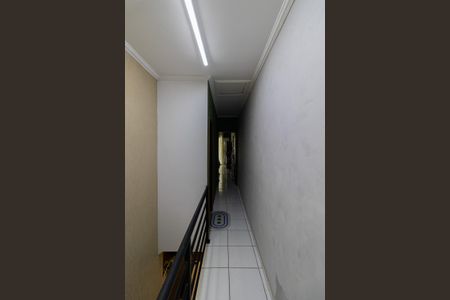 Casa à venda com 147m², 3 quartos e 3 vagas Casa à venda com 147m², 3 quartos e 3 vagasCorredor