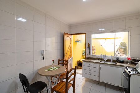 Casa à venda com 147m², 3 quartos e 3 vagas Casa à venda com 147m², 3 quartos e 3 vagasCozinha