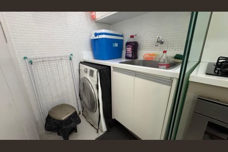 Apartamento para alugar com 60m², 2 quartos e 1 vagaÁrea de Serviço