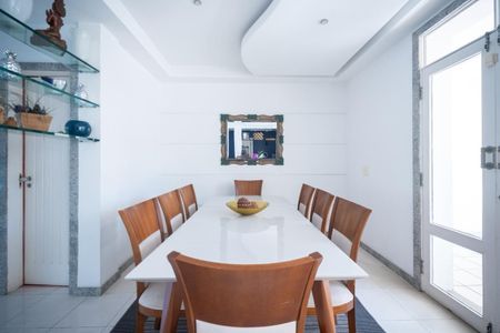 Casa à venda com 4 quartos, 450m² em Barra da Tijuca, Rio de Janeiro