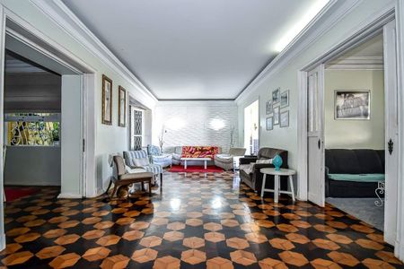 Casa à venda com 5 quartos, 520m² em Leme, Rio de Janeiro