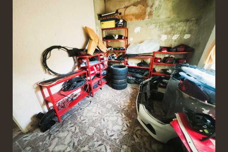 Casa à venda com 198m², 4 quartos e 4 vagas