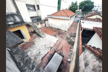 Casa à venda com 198m², 4 quartos e 4 vagas