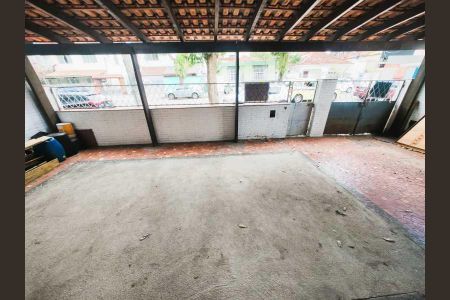 Casa à venda com 198m², 4 quartos e 4 vagas