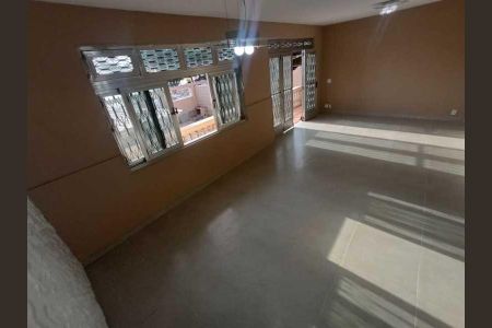 Casa à venda com 3 quartos, 230m² em Tauá, Rio de Janeiro