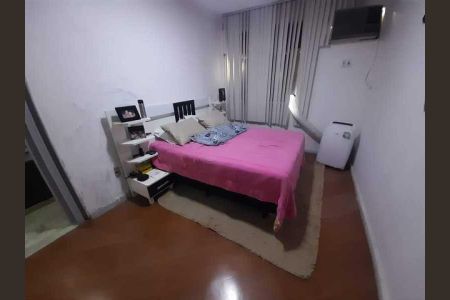 Casa à venda com 243m², 4 quartos e 1 vaga