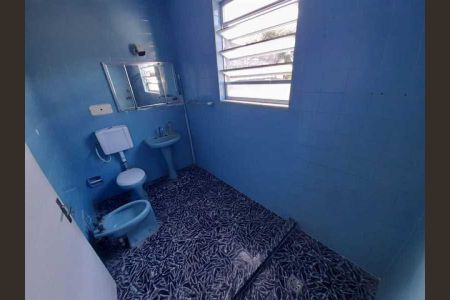 Casa à venda com 243m², 4 quartos e 1 vaga