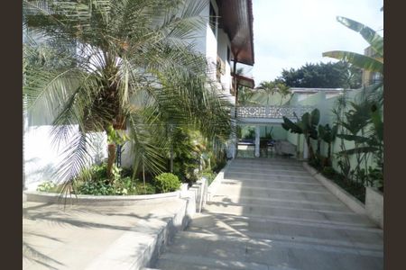 Casa à venda com 400m², 6 quartos e 6 vagas