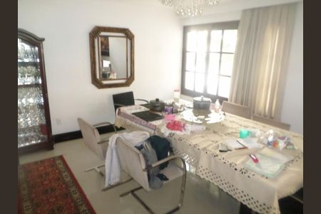 Casa à venda com 400m², 6 quartos e 6 vagas